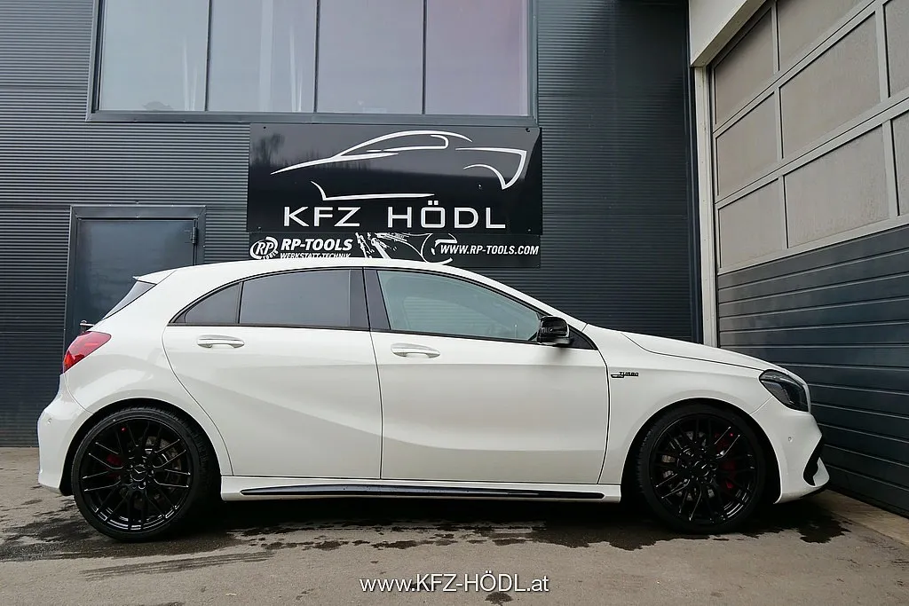 Mercedes-Benz Mercedes-AMG A 45 4MATIC Aut. Image 5