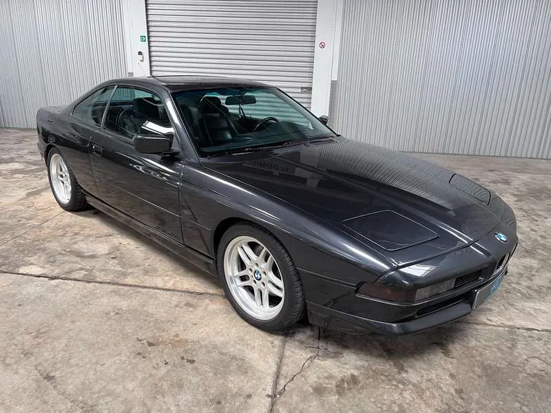 BMW 850 CI Image 4