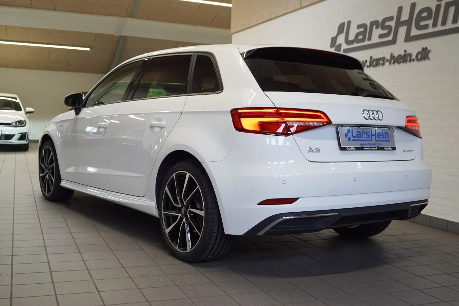 Audi A3 1,4 e-tron Sportback S-tr. 5d Image 3